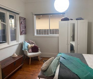 Stones Throw From Pakington Street. - Photo 2