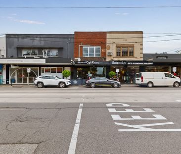 Convenient location, modern kitchen and bathroom - Photo 6