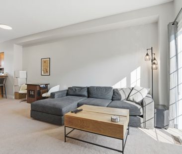 For Lease - 5080 Fairview Street Unit# 7, Burlington, Ontario - Photo 5