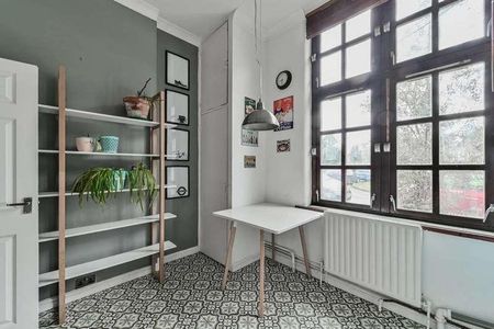 Hood Lodge, Aldersbrook, E11 - Photo 4