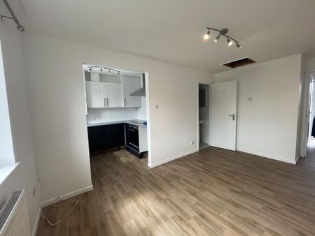 1 bedroom apartment to rent - Photo 3