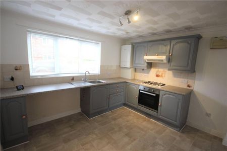 2 bedroom semi-detached house to rent - Photo 3