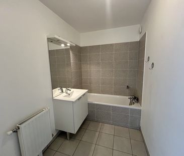 Location Appartement 3 pièces 61m² - Photo 3