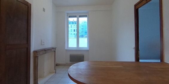 APPARTEMENT T2 A LOUER - LYON 2EME ARRONDISSEMENT - 28.93 m2 - 588 € charges comprises par mois - Photo 3