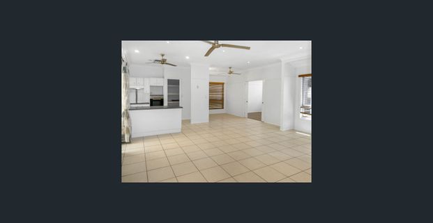 Spacious Family Retreat in Prime Location - Photo 1