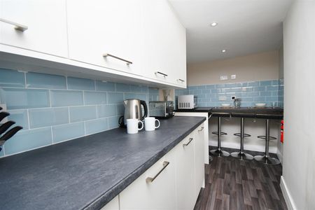 1 bed house share to rent in Ulster Street, Burnley, BB11 - Photo 2