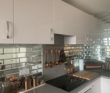 Room in a Shared Flat, Grosvenor Court Adenmore Road, SE6 - Photo 4