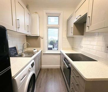 Lymington Avenue, Leigh On Sea, Essex, SS9 - Photo 5