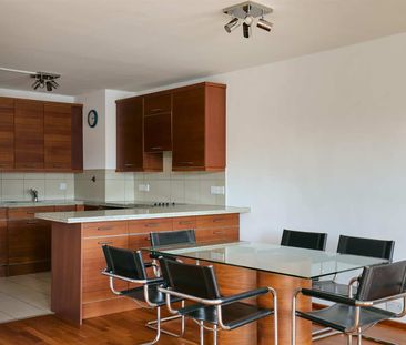 Riverside Court, SW8, London - Photo 6