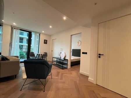 Studio Flat, Merino Gardens, E1W - Photo 5