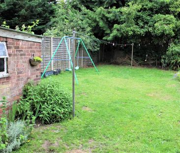 3 bedroom end of terrace house to rent - Photo 6