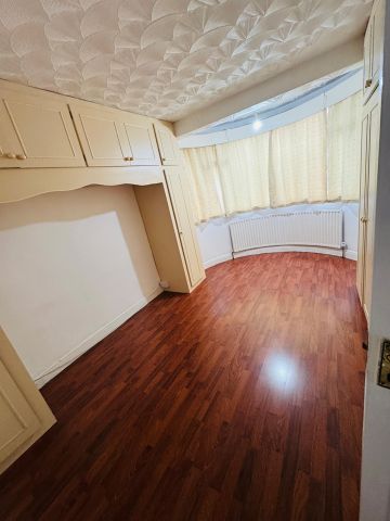 4 Bed Terraced House, Minehead Road, HA2 - Photo 5