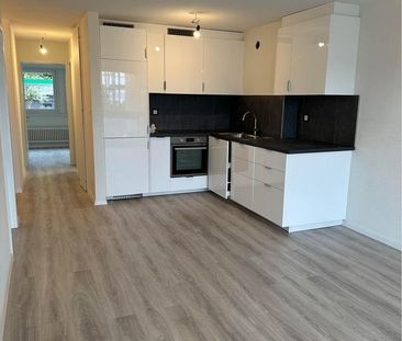 Bel appartement 3 1/2 pcs avec vue sur le lac de Neuchâtel - Photo 3