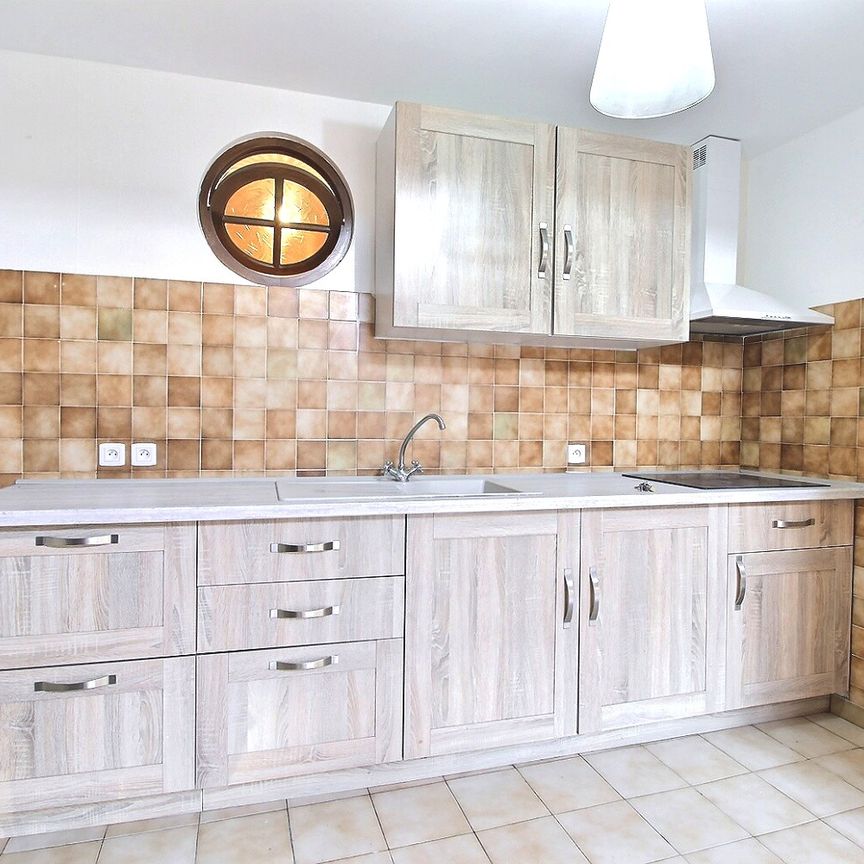 Appartement T3 en duplex, - Photo 1