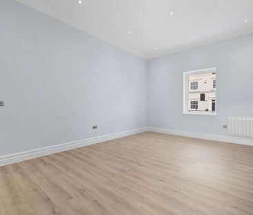 Old Harlow Apartments, Old Harlow - Photo 2