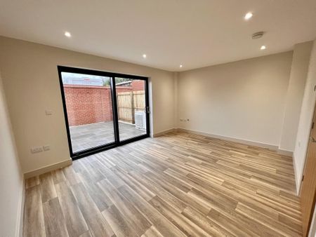 3 bedroom terraced house to rent - Photo 2