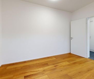 Dachwohnung mit Blick auf den Zürichsee – saniert im Jahr 2023 - Foto 4