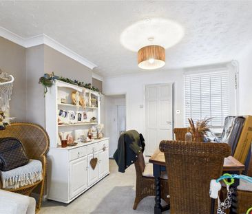 2 bedroom terraced house to rent - Photo 4