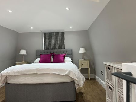 1 Bed Flat, Melrose Road, SW18 - Photo 2