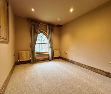 The Gatehouse, Water Fulford Hall, YO19 - Photo 6