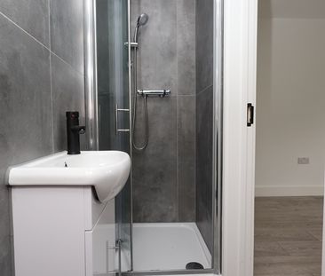 Studio Flat, Arngask Road, SE6 - Photo 2