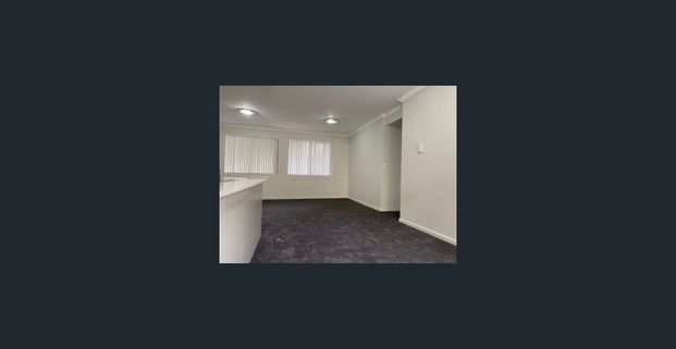 Modern 2 Bedroom Unit in Ideal Location - Photo 1