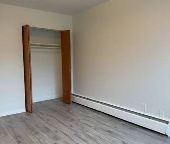 1-Bedroom Condo for Rent in Kingsway Area – $1,800/Month - Photo 1