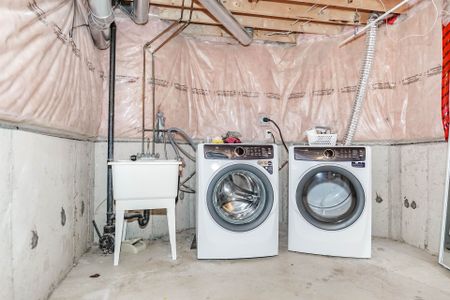 For Lease - 2 Oglevie Drive, Whitby, Ontario - Photo 4