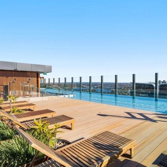 North East Aspect | Pool & Gym & BBQ - Photo 1