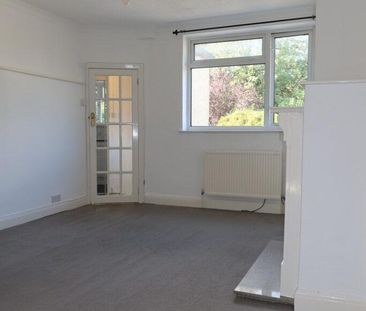 2 bedroom maisonette to rent - Photo 2