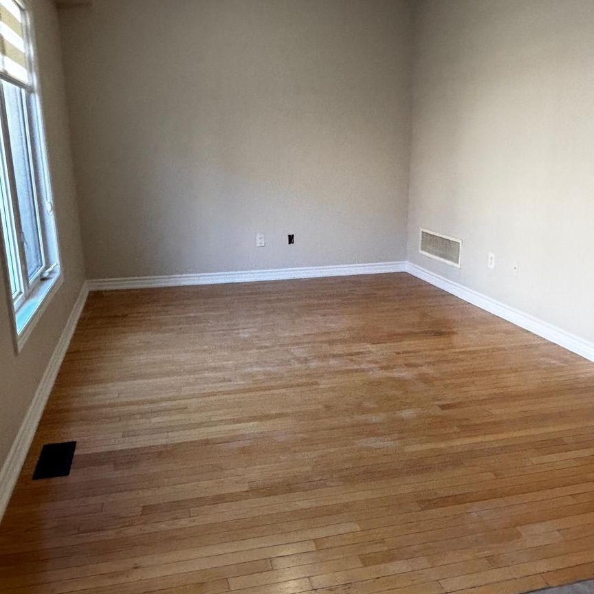 For Lease - 8 Daden Oaks Drive, Brampton, Ontario - Photo 1