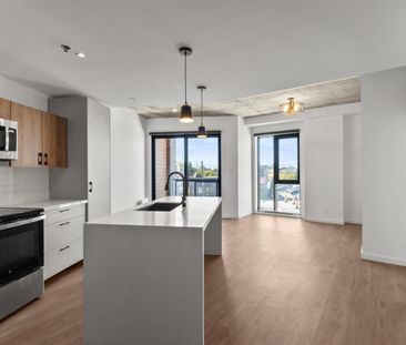 2 Bedroom - 230 Boulevard Harwood, Vaudreuil-Dorion - Photo 3