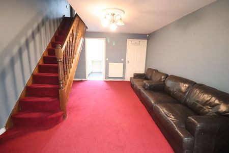 2 Bedroom End Terraced House To Rent - Photo 2