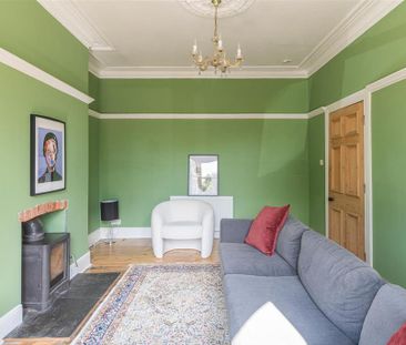 4 bedroom terraced house to rent - Photo 2