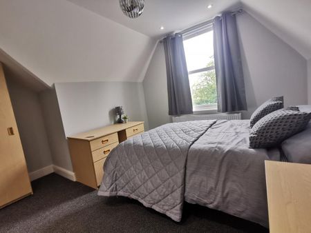 1 bedroom in a house share to rent - Photo 4