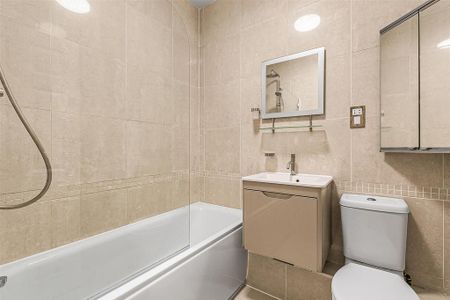 2 bedroom flat to rent - Photo 4