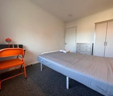 5 bedroom house to rent - Photo 4