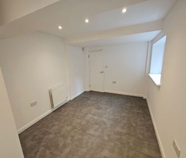 1 bedroom semi-detached house to rent - Photo 4