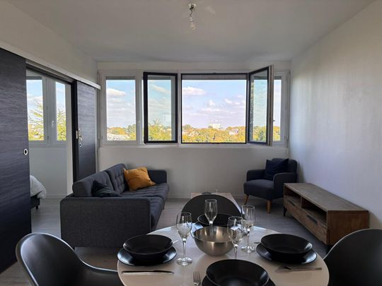 Appartement T4 meublé de 70.99 m² - rue de la Patouillerie - Location Appartement nantes : 70.99 m2 - Photo 1