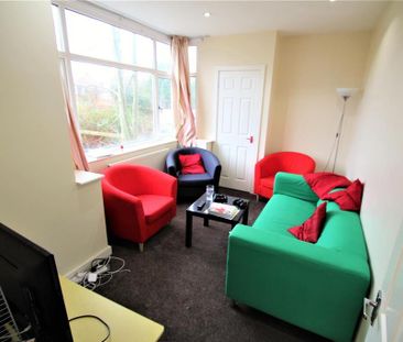 5 bedroom house to rent - Photo 1