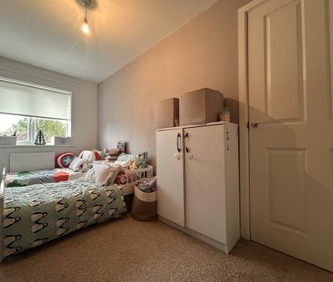 2 bedroom end of terrace house to rent - Photo 5