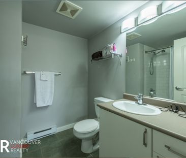 Condo in Vancouver West Side, BC - Photo 2