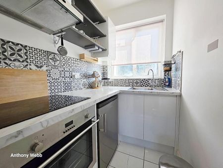 Studio to rent - Photo 5