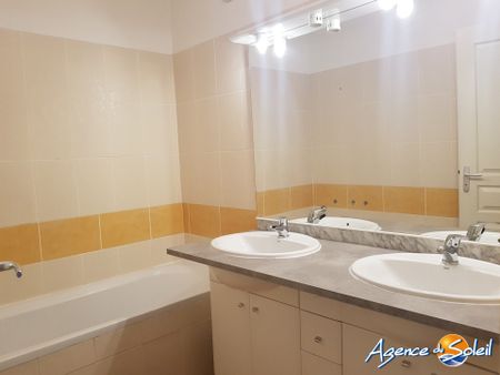 Location Appartement 3 pièces 64m² NARBONNE 11100 - Photo 5