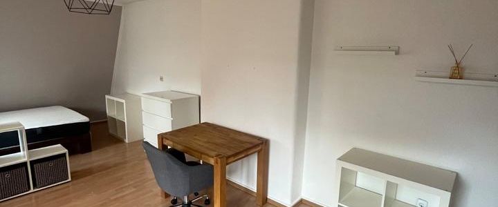 1-Zimmer Wohnung im 3. OG in Köln Humboldt - Photo 1