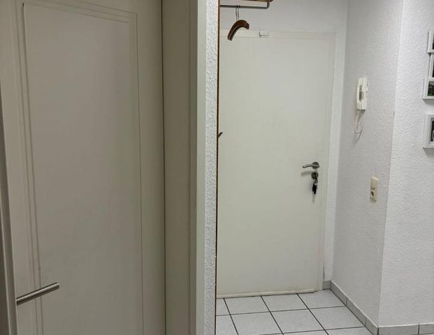 Charmante 3. Zimmerwohnung mit Balkon und Stellplatz - Foto 1