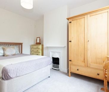 2 bedroom terraced house to rent - Photo 4