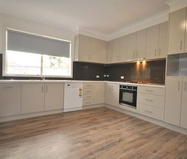 424 McDonald Road, LAVINGTON NSW 2641 - Photo 1