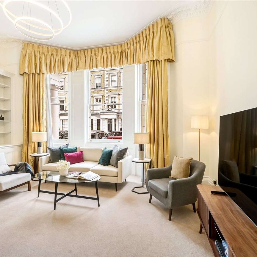 Two bedroom apartment in the heart of South Kensington - Photo 1