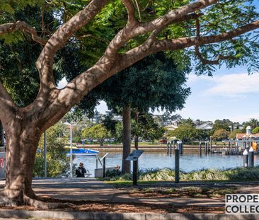 Stylish Urban Living in Fortitude Valley - Photo 3